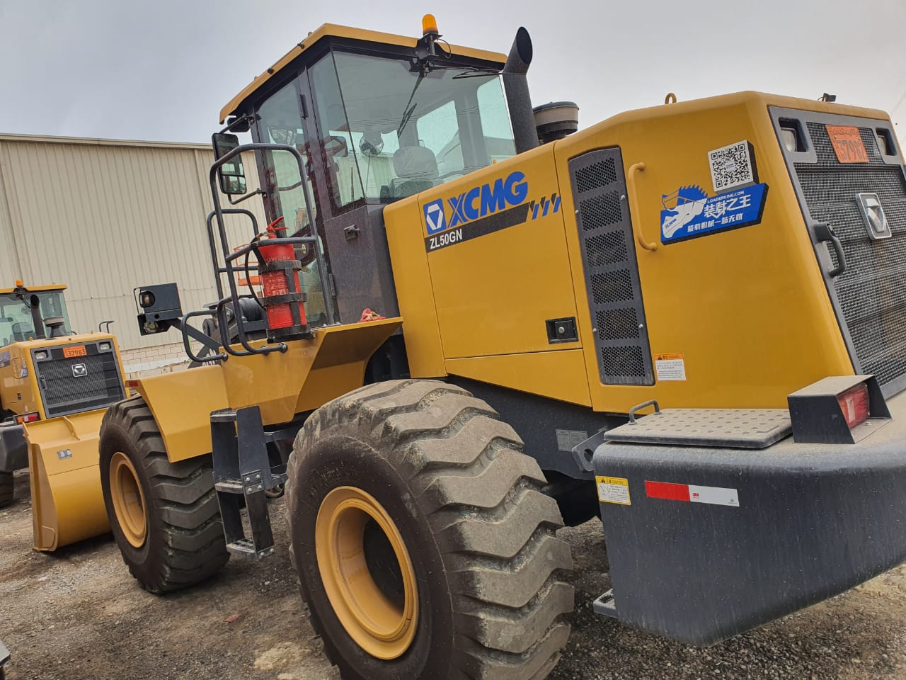 Heavy equipment and crane services